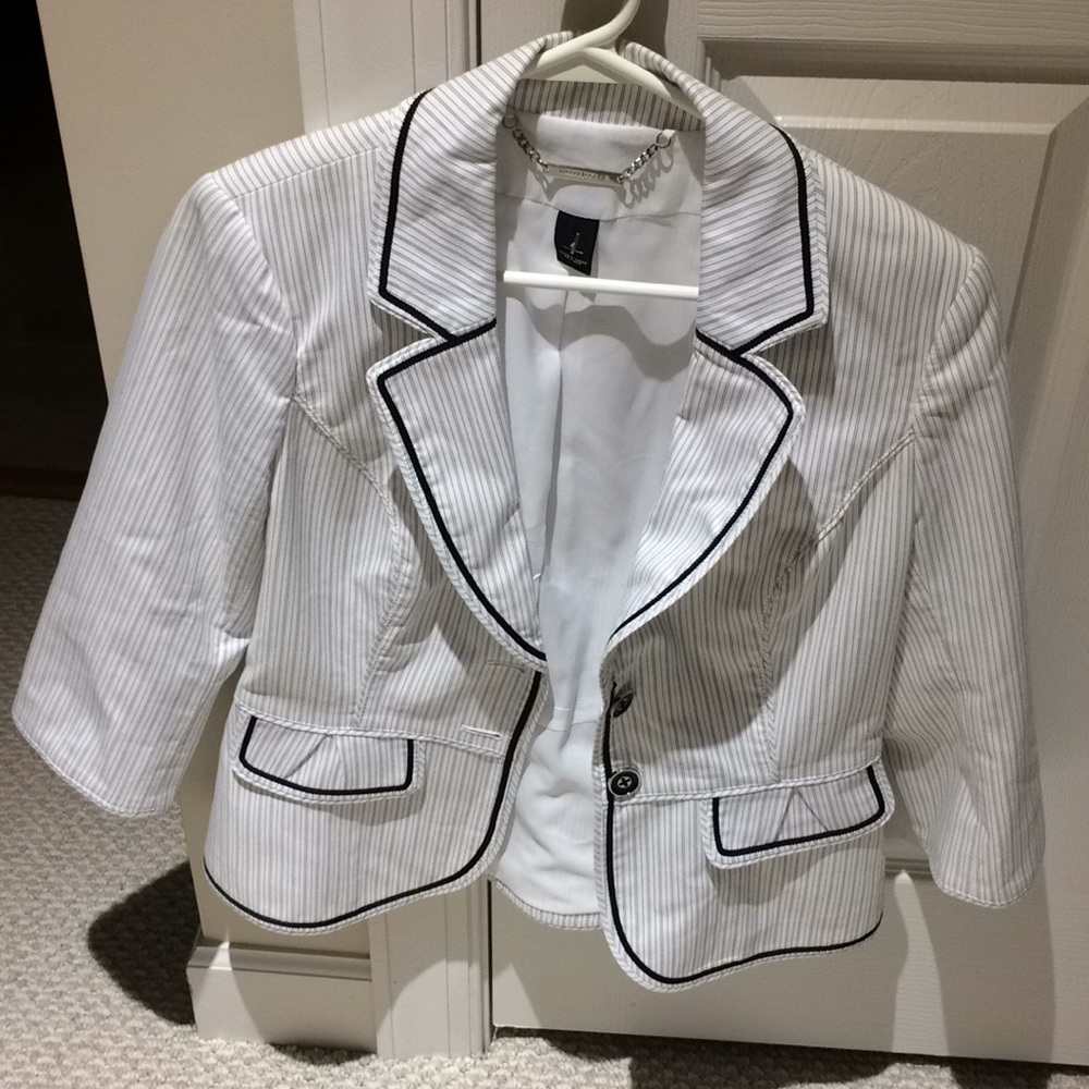 WHBM Blazer 3 Quarter Length Sleeves